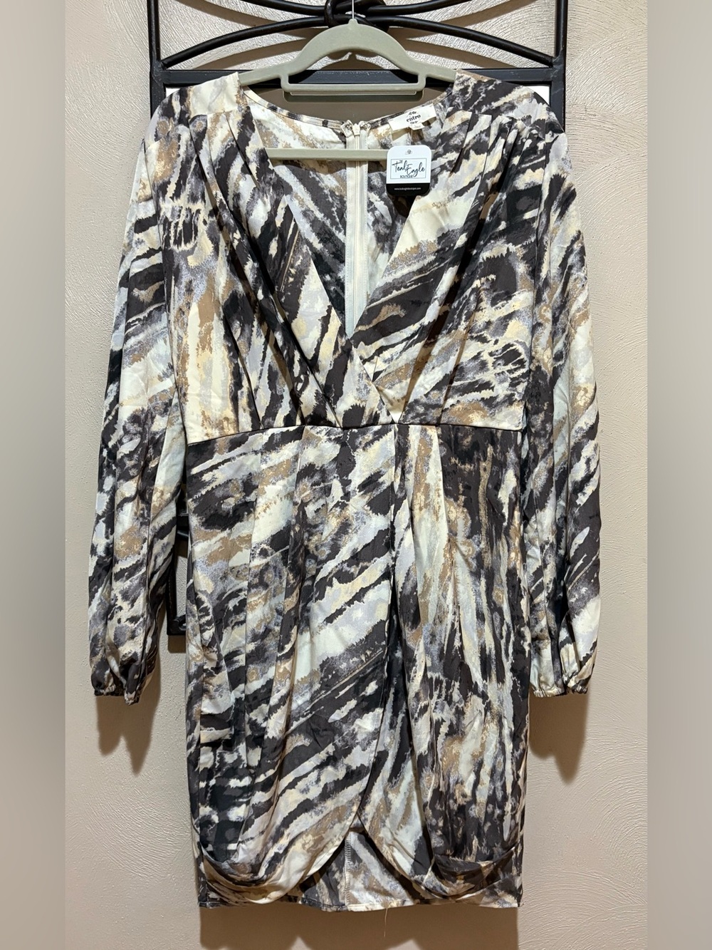 NWT entro Neutral Multi-Print Long Sleeve V-Neck Dress Size L
